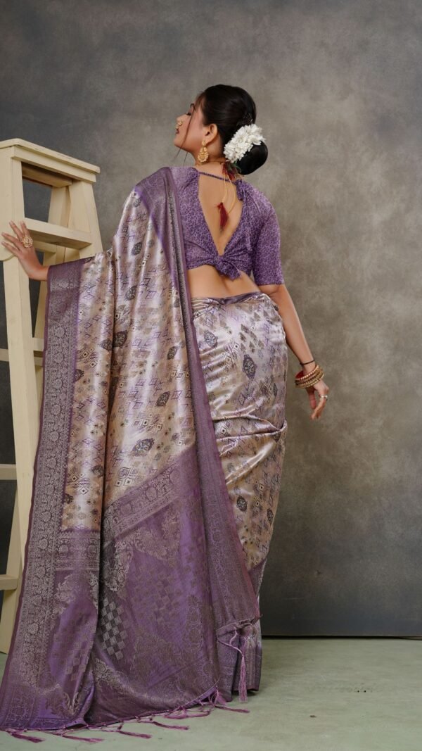 Classy Multi-Color Handloom Silk Traditional Saree – 60637-9822-A