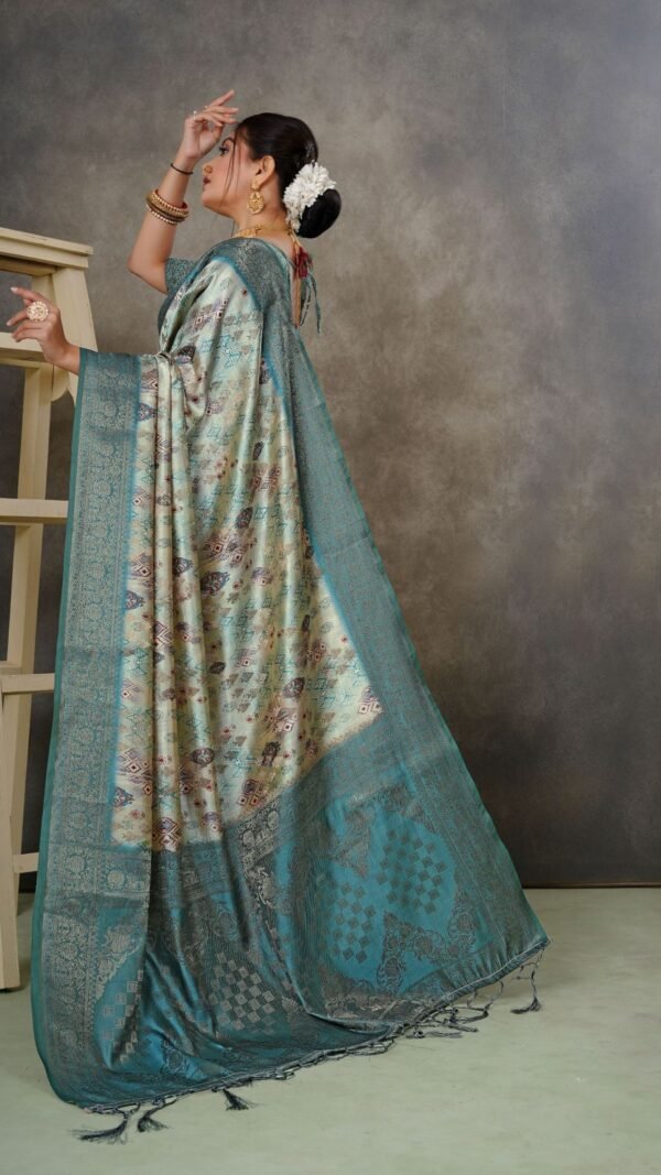 Delightful Multi-Color Handloom Silk Traditional Saree – 60637-9822-D