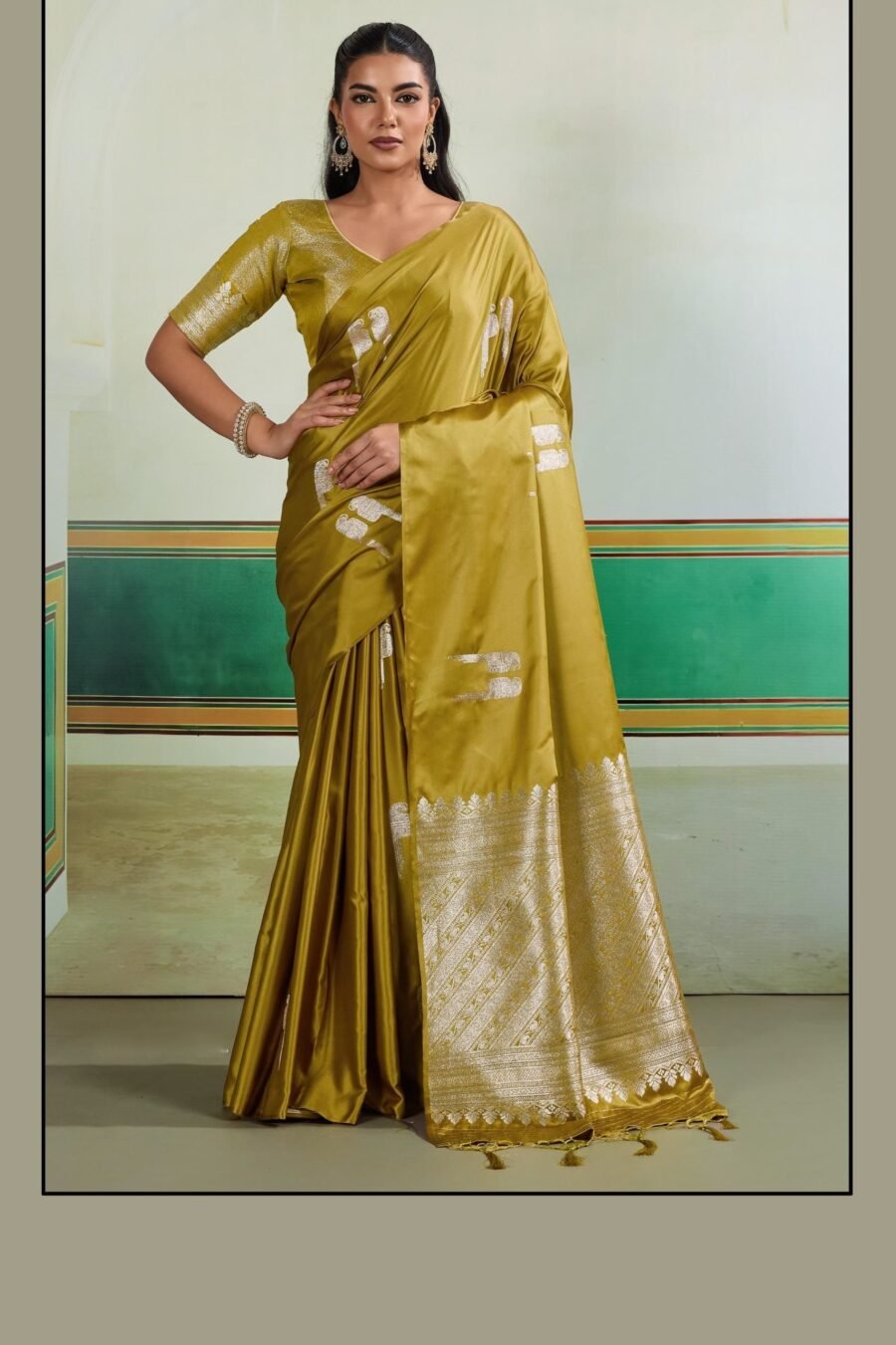 Striking Green Satin Traditional Saree – 60667-004