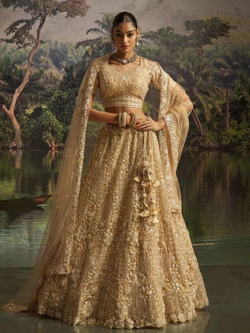 Sophisticated Cream Traditional Lehenga Choli – AD-PV8-100003