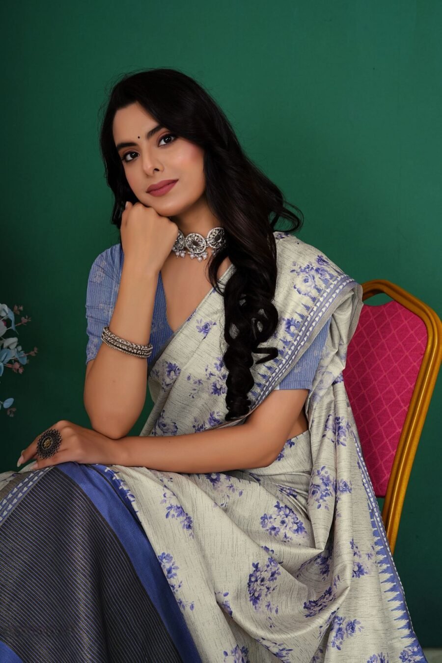 Dazzling White Jacquard Silk Weaving Saree – 61226-9829-B