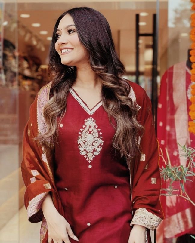Gorgeous Maroon Silk Blend Straight Salwar Kameez – 61258-5002-MAROON