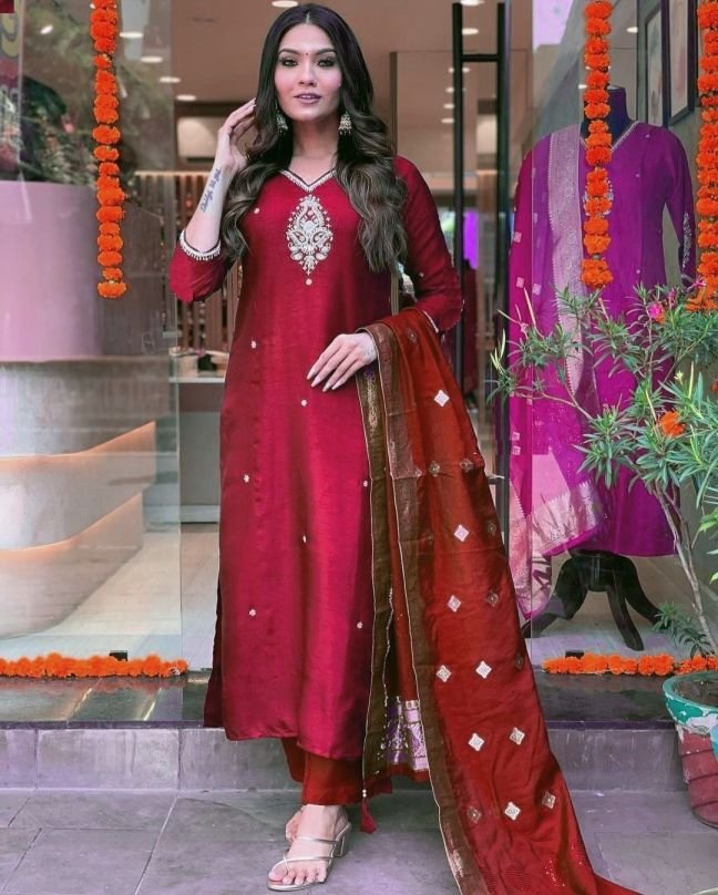 Gorgeous Maroon Silk Blend Straight Salwar Kameez – 61258-5002-MAROON