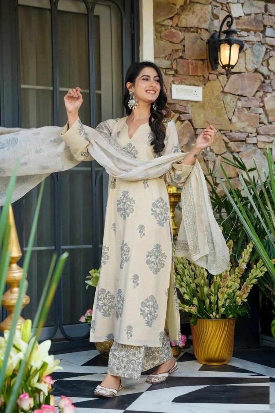 Classy Off White Muslin Straight Salwar Kameez – 62519-14001