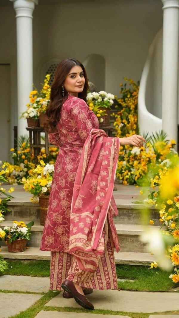 Exquisite Coral Muslin Straight Salwar Kameez – 62519-14002