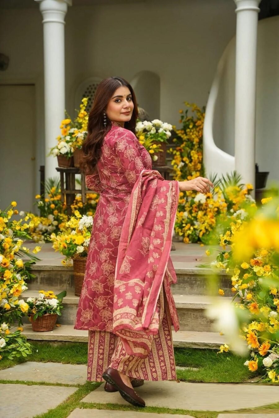 Exquisite Coral Muslin Straight Salwar Kameez – 62519-14002