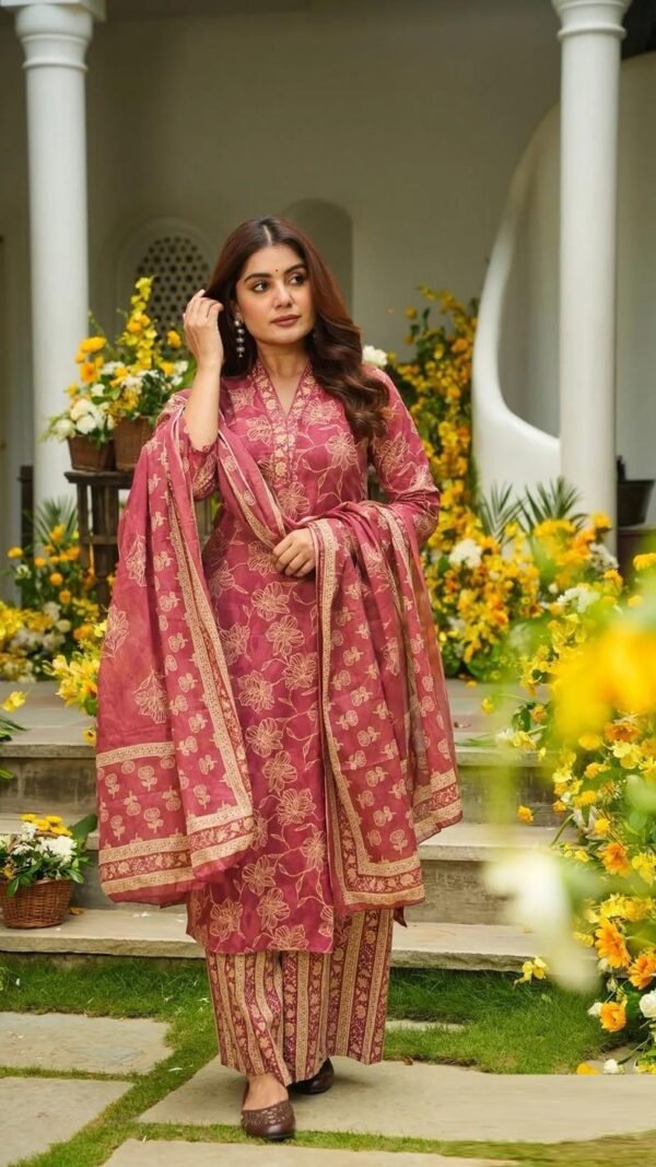 Exquisite Coral Muslin Straight Salwar Kameez – 62519-14002