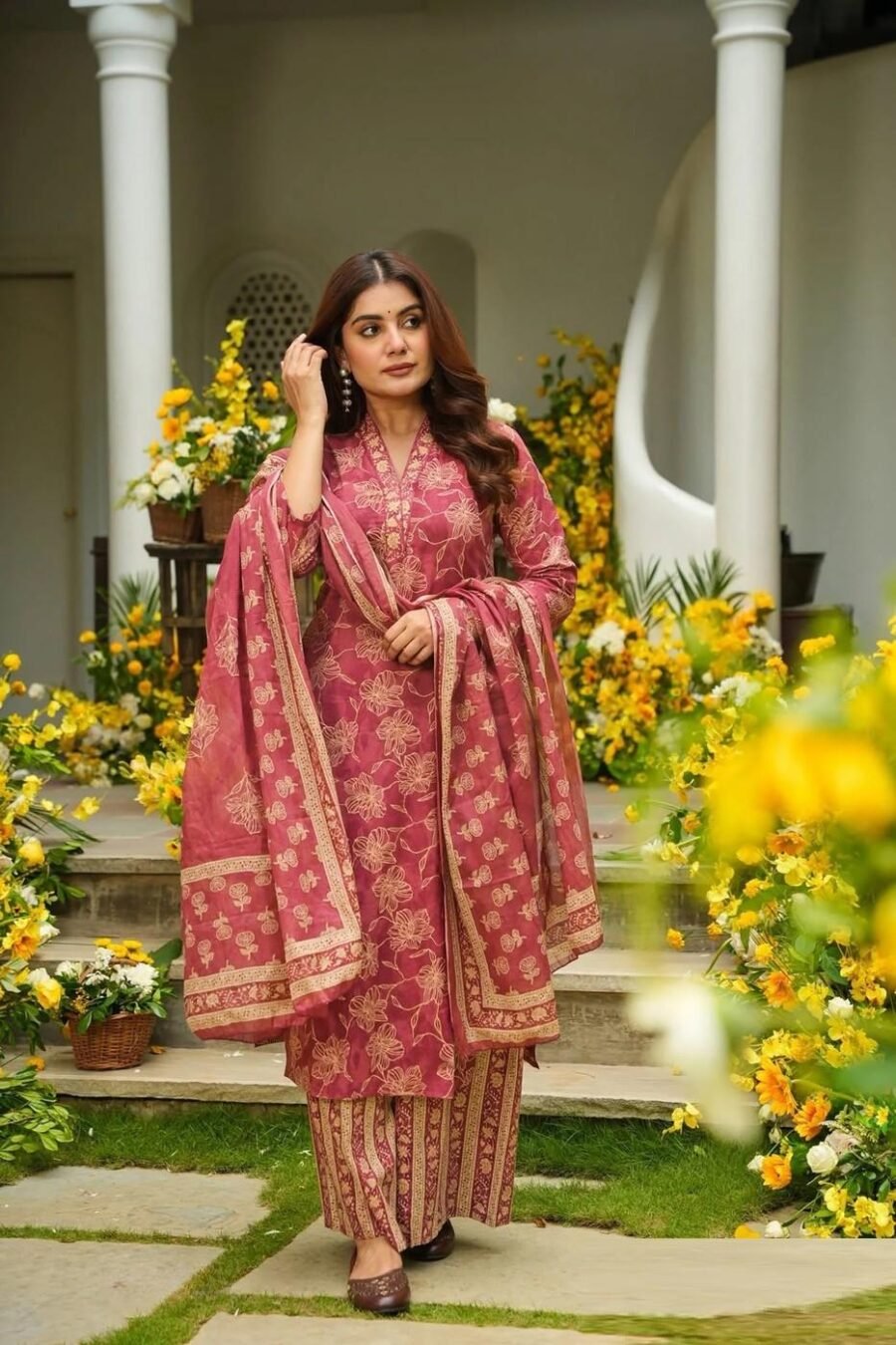 Exquisite Coral Muslin Straight Salwar Kameez – 62519-14002