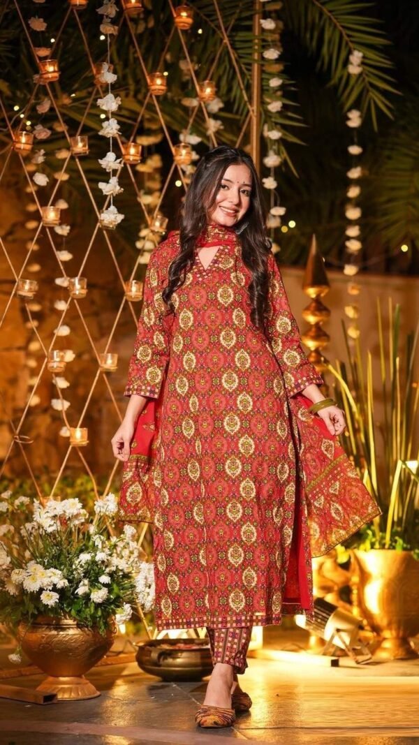 Stylish Salmon Muslin Straight Salwar Kameez – 62519-14004