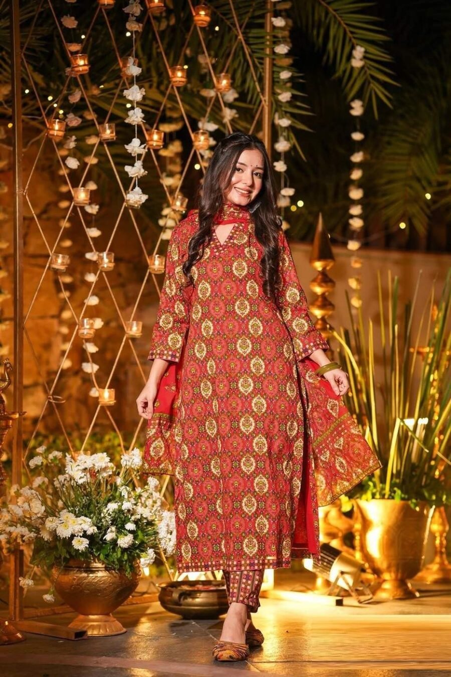 Stylish Salmon Muslin Straight Salwar Kameez – 62519-14004