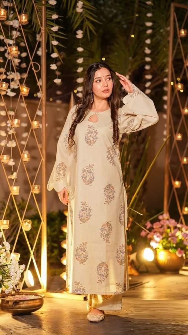 Dazzling Cream Muslin Straight Salwar Kameez – 62519-14007